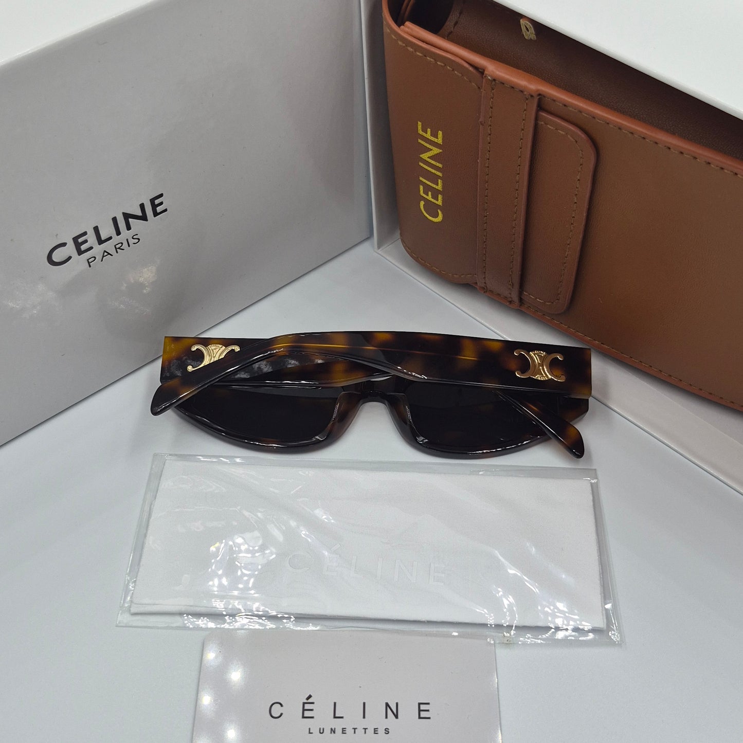 Solaires: CELINE Triomphe CL40269N doré marron havane