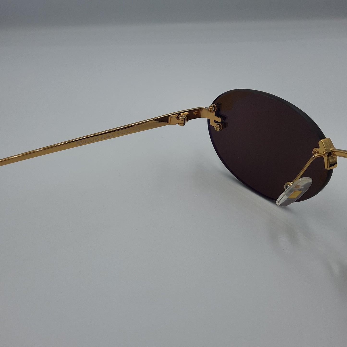 Solaires: Fendi FE4075US doré marron