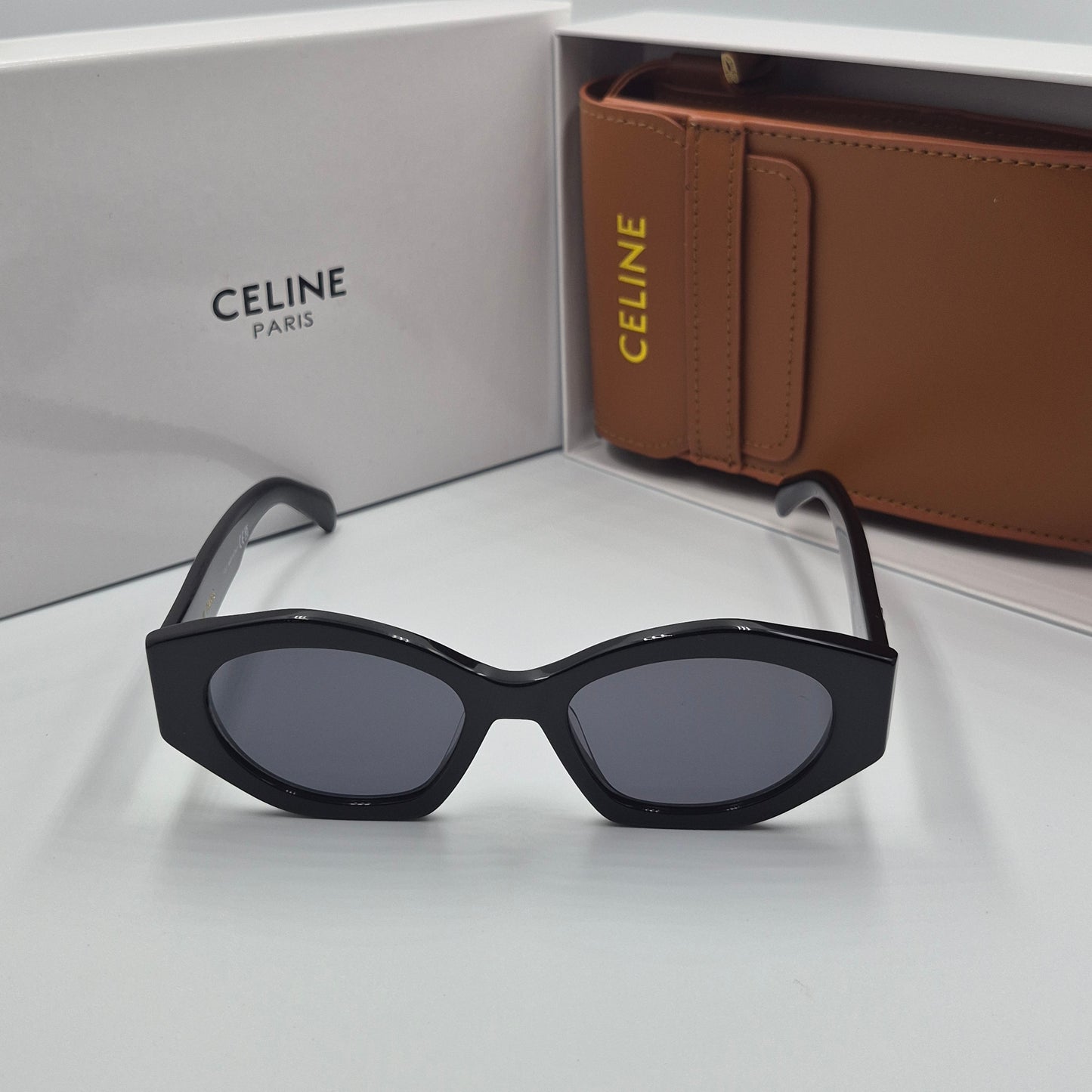 Solaires: CELINE Triomphe CL40238U argent noir