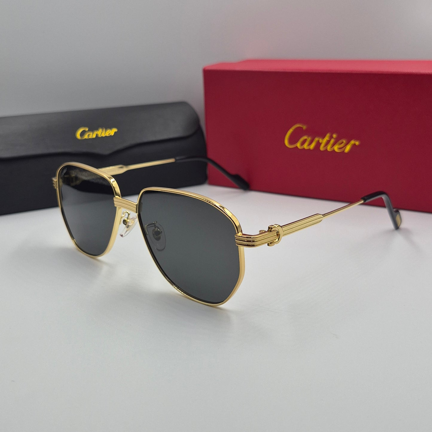 Solaires: CARTIER CT0484O doré noir