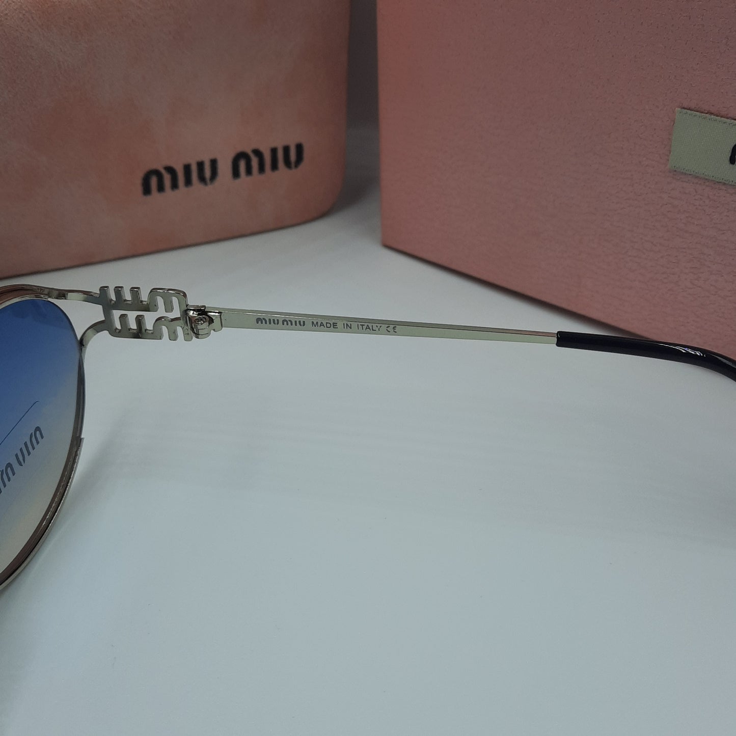 Solaires: MIUMIU argenté bleu