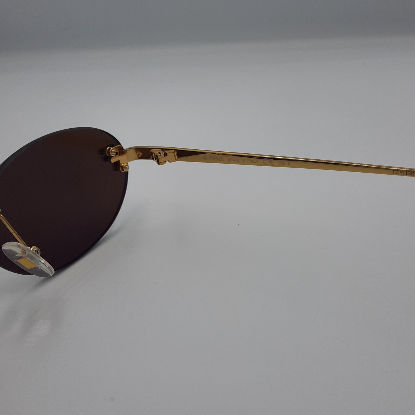 Solaires: Fendi FE4075US doré marron