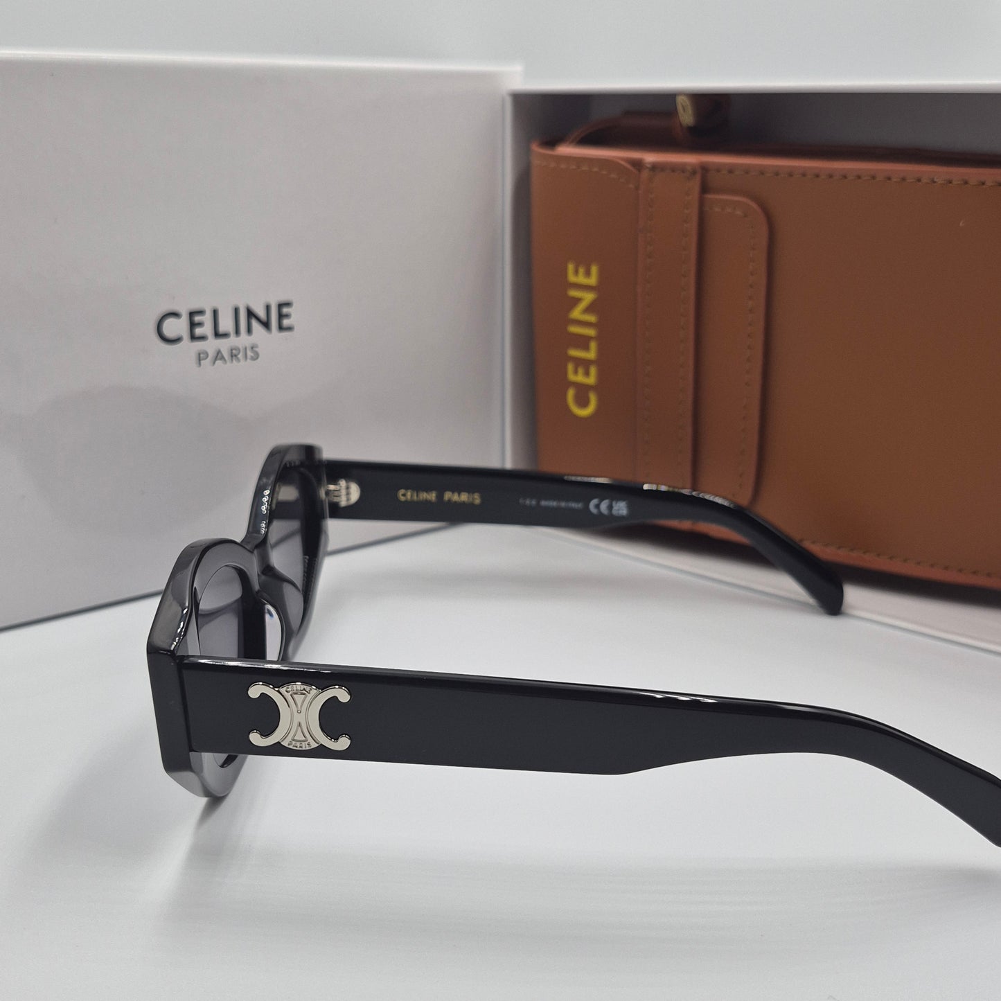 Solaires: CELINE Triomphe CL40238U argent noir