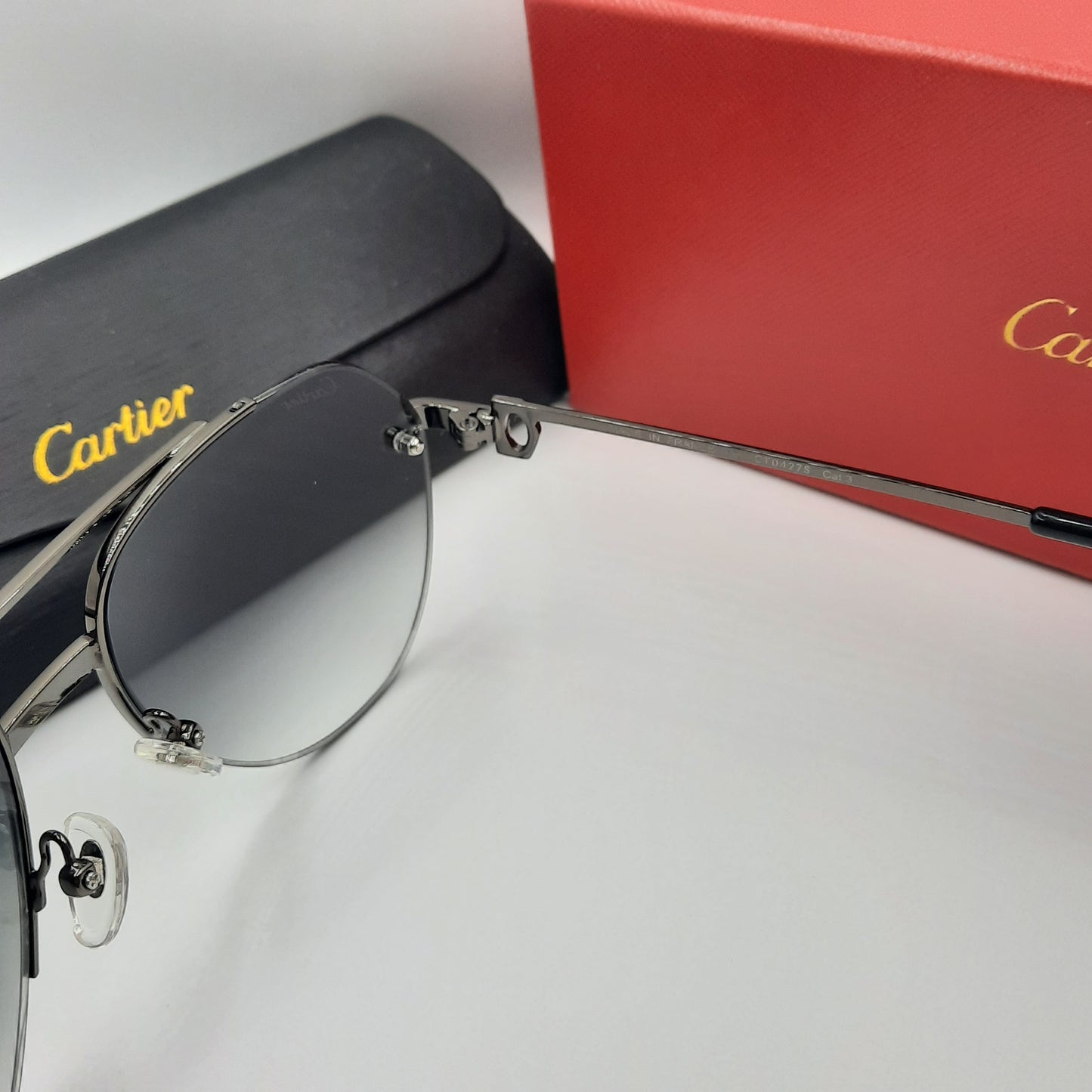 Solaires: CARTIER semi percé CT0427S noir
