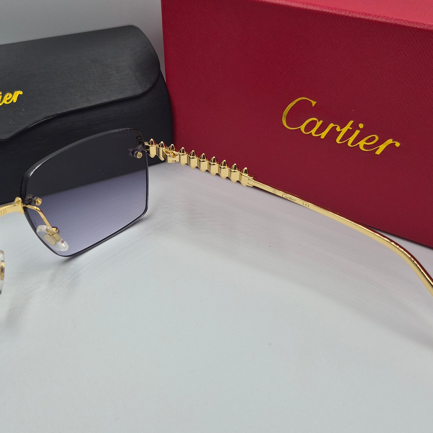 Solaires: CARTIER CLASH CT0545S doré noir neg