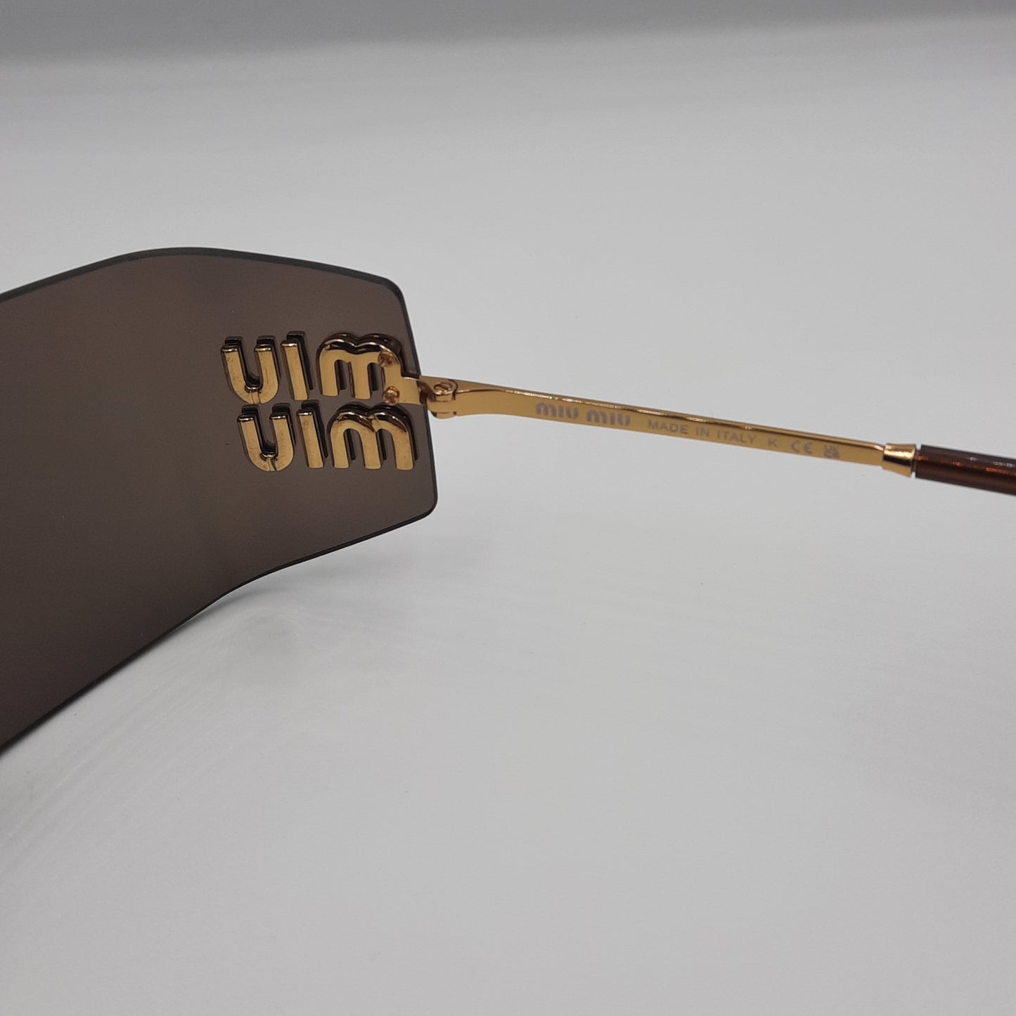 Solaires: MIUMIU MU54YS marron/GOLD