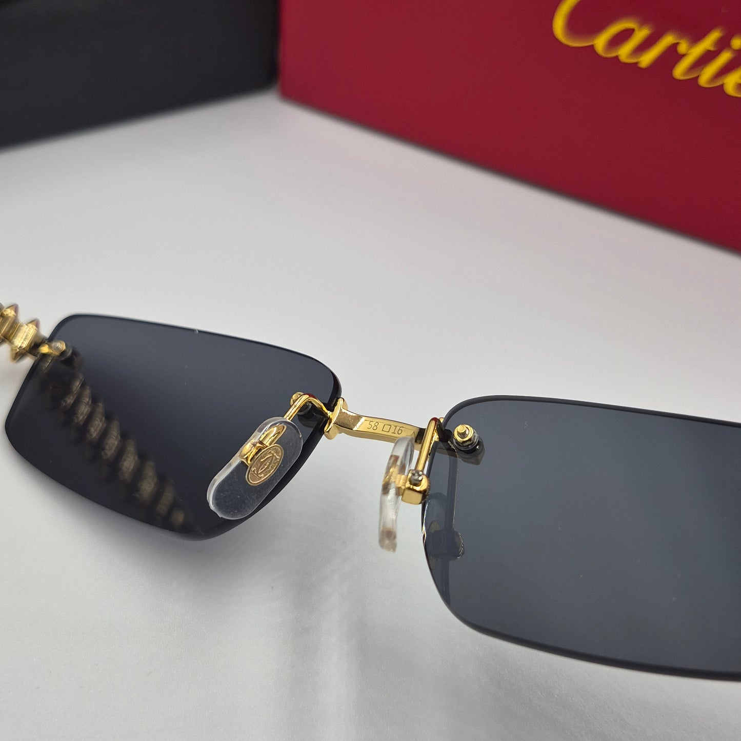 Solaires: CARTIER CLASH CT0544S doré noir
